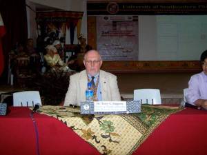 Dr. Terry Simpson at the
2nd National Conference on Indigenous Peoples' Higher Education
in the Philippines